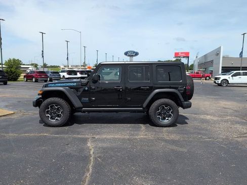 Used 2023 Jeep Wrangler Unlimited Rubicon 4xe w/ Cold Weather Group AWD/4WD image 4