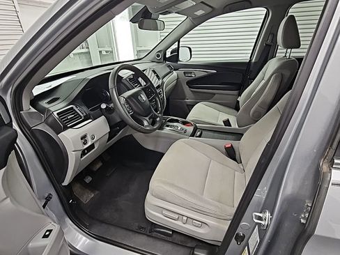 Used 2021 Honda Pilot EX image 11