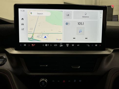 Used 2025 Ford Explorer ST-Line w/ Premium Package image 9