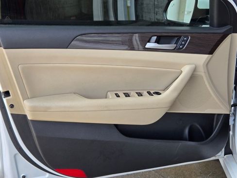 Used 2018 Hyundai Sonata Limited FWD image 10
