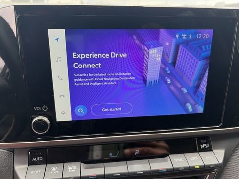 Used 2025 Toyota Camry LE image 15