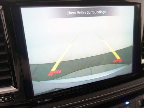 Used 2024 Chrysler Pacifica Limited image 26