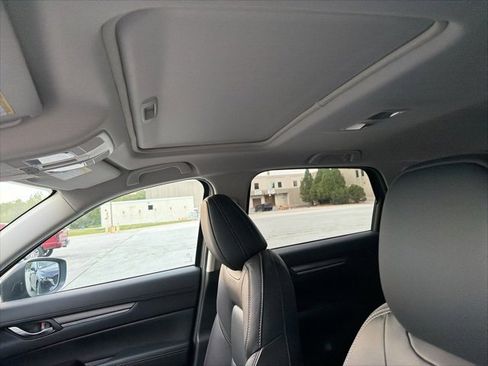 New 2025 MAZDA CX-5 AWD 2.5 S w/ Premium Plus Pkg image 11