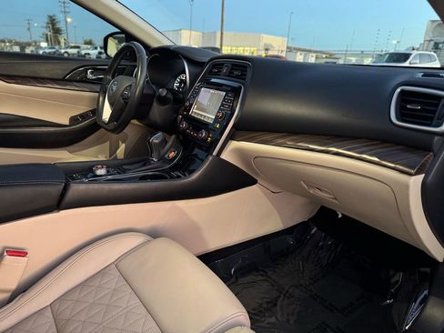 Used 2018 Nissan Maxima Platinum image 23
