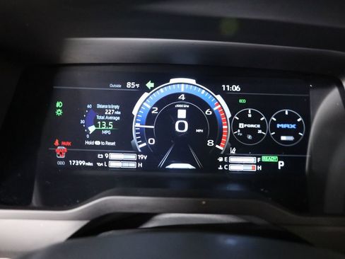 Used 2024 Toyota Sequoia Capstone AWD/4WD image 15