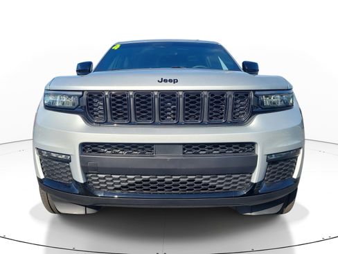 Used 2024 Jeep Grand Cherokee L Limited w/ Black Appearance Package RWD image 2