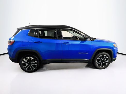 Used 2022 Jeep Compass Limited w/ Sun and Sound Group AWD/4WD image 4