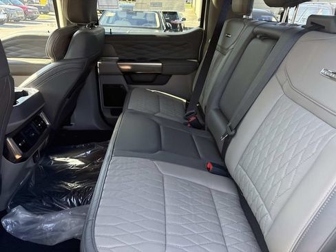 New 2026 Ford F350 Platinum w/ Platinum Plus Package AWD/4WD image 18