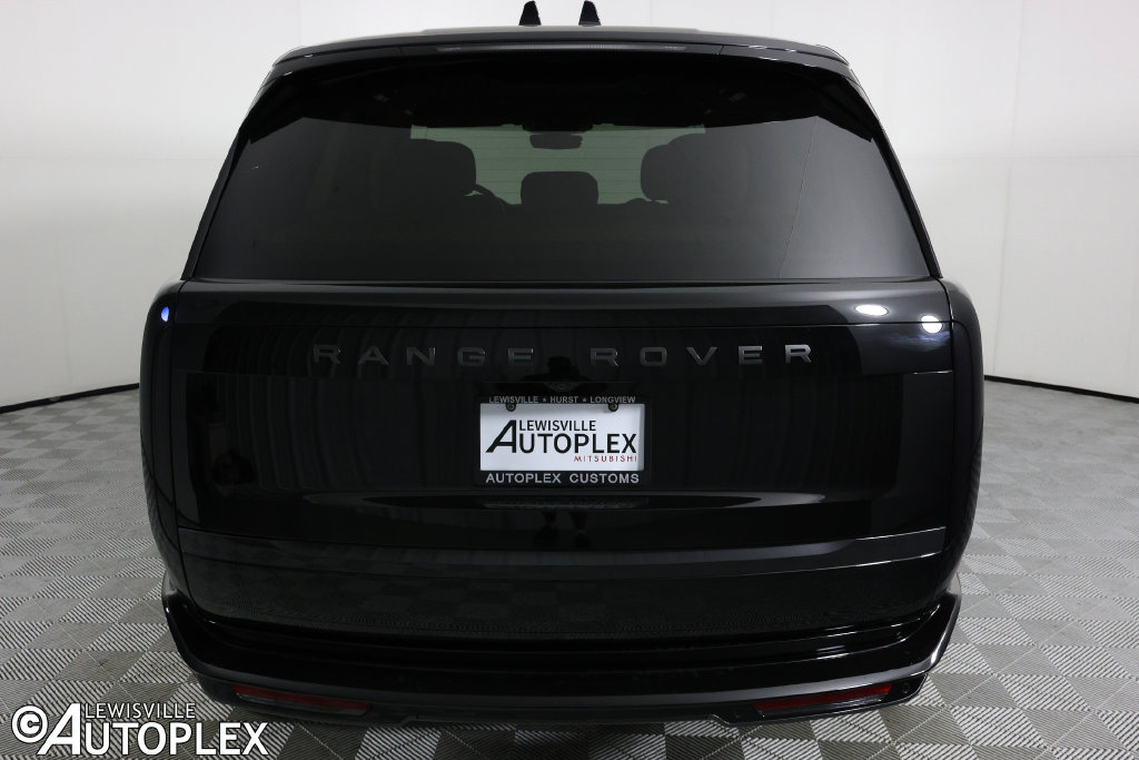 Used 2025 Land Rover Range Rover SE AWD/4WD image 6