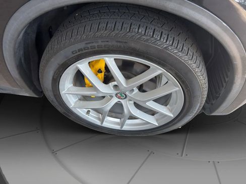 Used 2018 Alfa Romeo Stelvio Ti Sport image 24