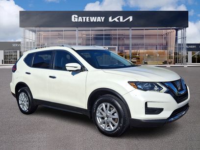 Used 2017 Nissan Rogue SV w/ SV Premium Package