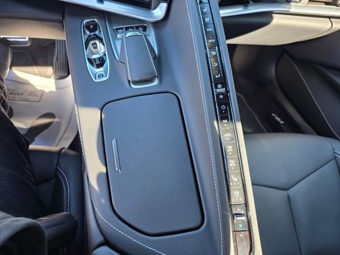 Used 2025 Chevrolet Corvette Stingray Preferred Conv w/ Z51 Performance Package image 11