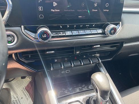 Used 2023 GMC Canyon Elevation w/ Convenience Package image 15