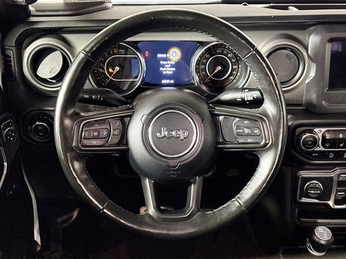 Used 2021 Jeep Gladiator Sport AWD/4WD image 13