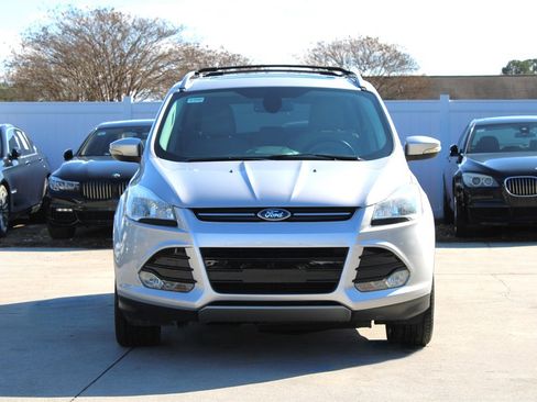 Used 2014 Ford Escape Titanium image 2