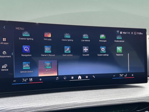 Used 2026 BMW 330i Sedan w/ Premium Package image 18