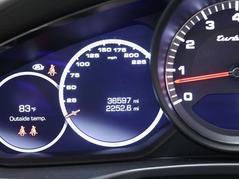 Used 2021 Porsche Panamera Turbo S w/ Premium Package AWD/4WD image 32