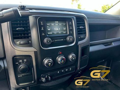 Used 2017 RAM 3500 Tradesman w/ Chrome Appearance Group AWD/4WD image 14