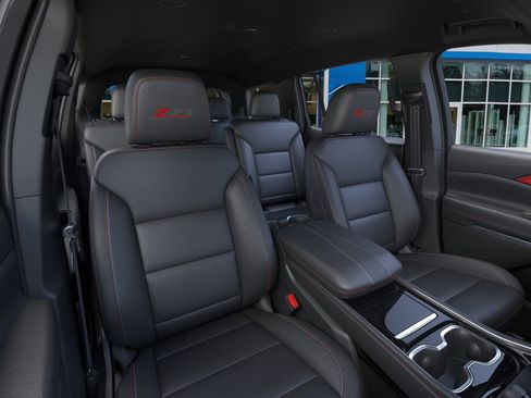 New 2026 Chevrolet Traverse Z71 image 18