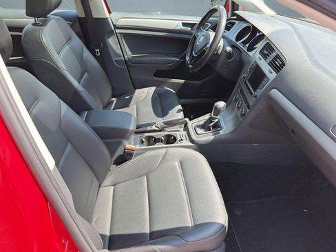Used 2017 Volkswagen Golf Wolfsburg Edition image 27