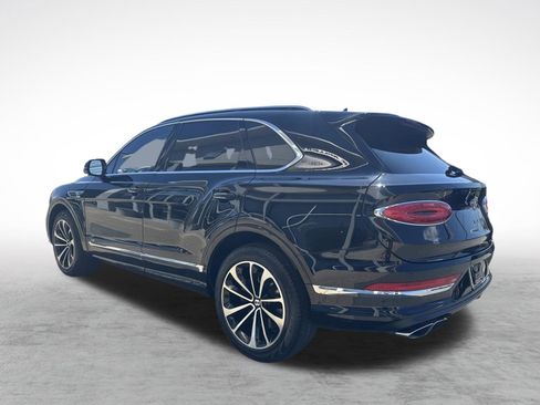 Used 2021 Bentley Bentayga AWD/4WD image 2
