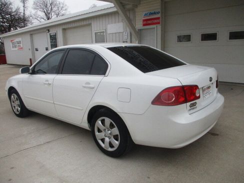 Used 2007 Kia Optima LX image 13