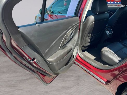 Used 2015 Buick LaCrosse Premium FWD image 10