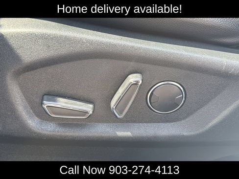 Used 2018 Ford Explorer XLT w/ Equipment Group 202A FWD image 22