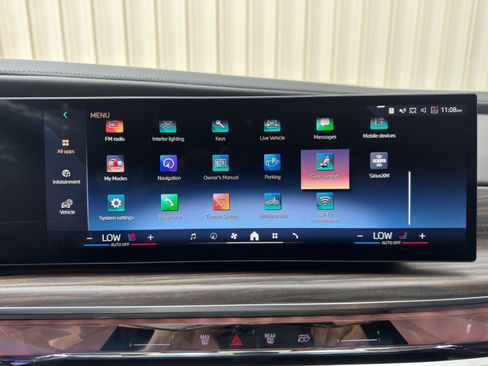 Used 2023 BMW i7 xDrive60 w/ Executive Package 2 AWD/4WD image 33