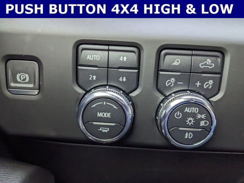 Used 2024 GMC Sierra 2500 Denali w/ Denali Reserve Package image 20