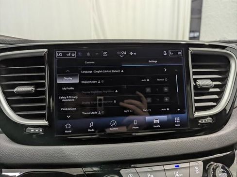 New 2026 Chrysler Voyager LX image 53