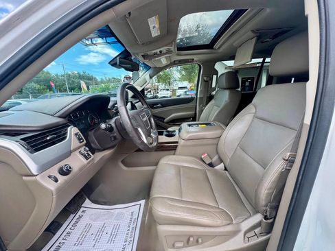 Used 2016 GMC Yukon XL SLT w/ Open Road Package RWD image 14