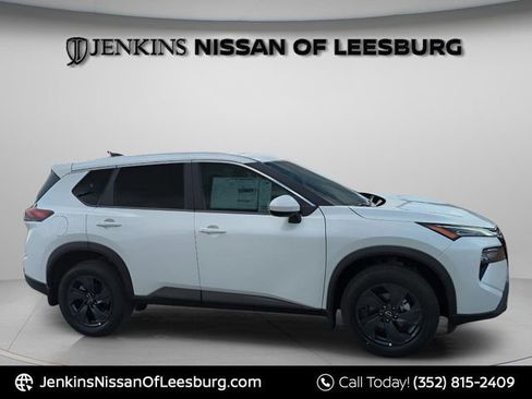 New 2026 Nissan Rogue SV image 2