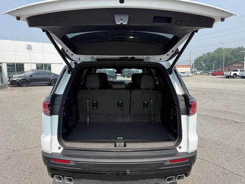 New 2026 GMC Acadia AT4 AWD/4WD image 23