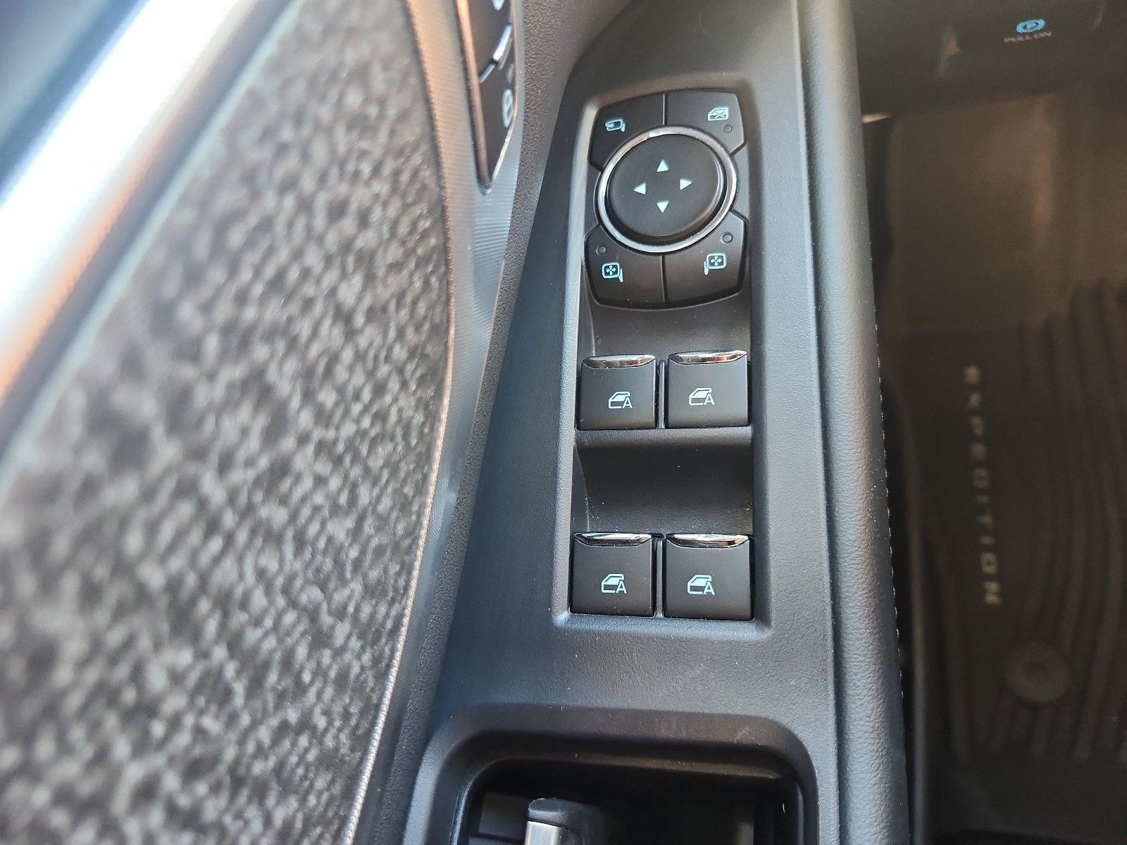 Used 2025 Ford Expedition Tremor AWD/4WD image 23