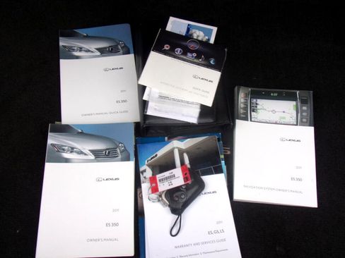 Used 2011 Lexus ES 350 image 12