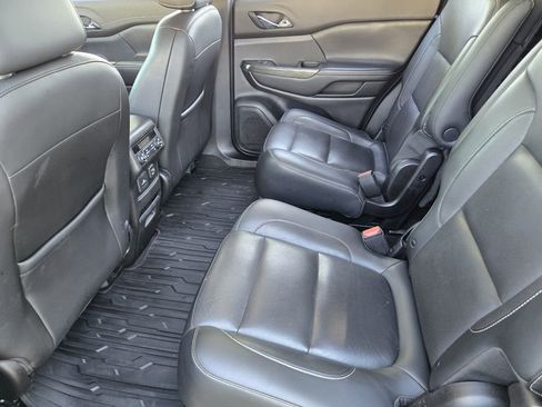 Used 2019 GMC Acadia SLT AWD/4WD image 27