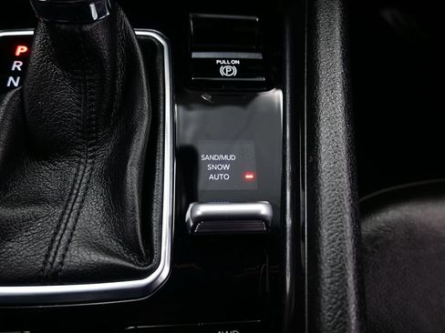 Used 2023 Jeep Compass Latitude w/ Convenience Group AWD/4WD image 24
