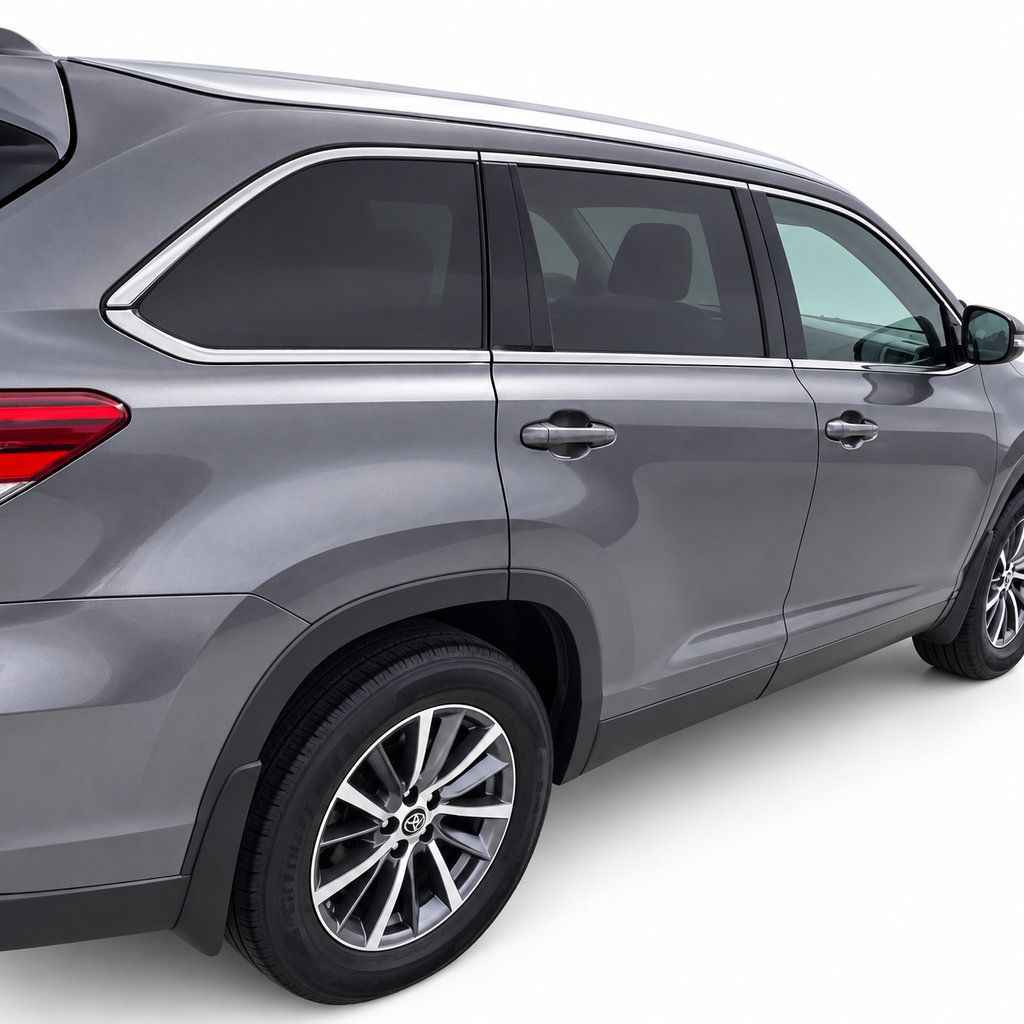 Used 2019 Toyota Highlander XLE AWD/4WD image 11