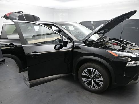 Used 2023 Nissan Rogue SV FWD image 37