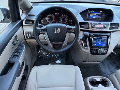 Used 2015 Honda Odyssey EX-L image 22