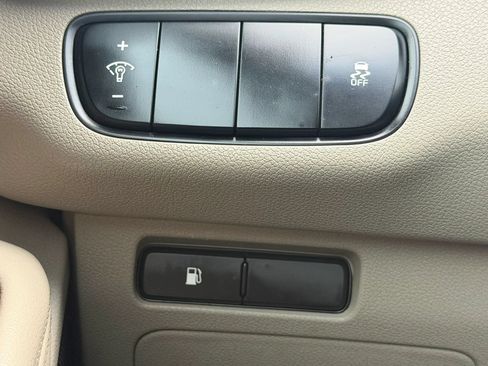 Used 2017 Kia Sorento LX FWD image 21