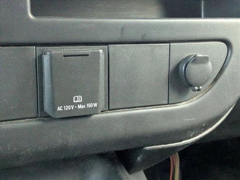 Used 2018 Chevrolet Express 2500 w/ Driver Convenience Package image 14