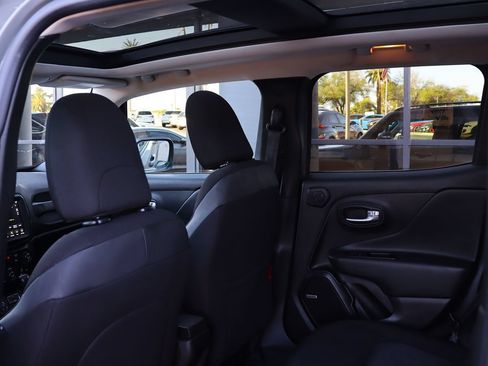 Used 2021 Jeep Renegade Trailhawk w/ Sun & Sound Group AWD/4WD image 34