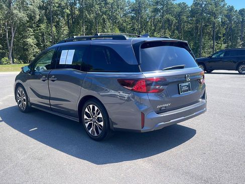 Used 2026 Honda Odyssey Elite image 6