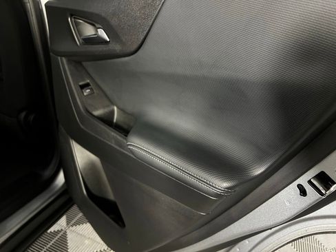 Used 2025 Chevrolet Equinox LT image 29