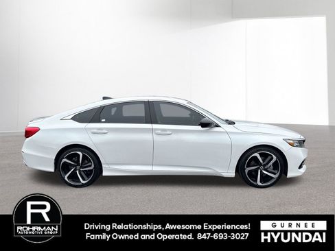 Used 2022 Honda Accord Sport image 10