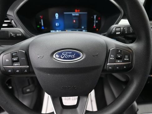 Used 2025 Ford Escape Active AWD/4WD image 14