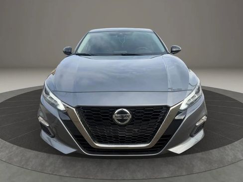 Used 2020 Nissan Altima 2.5 SR w/ Premium Package AWD/4WD image 2