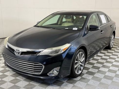 Used 2015 Toyota Avalon XLE Touring image 2